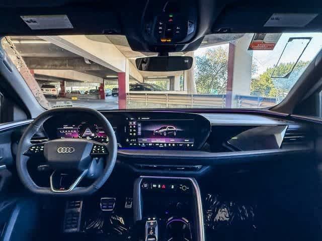 New 2025 Audi SQ5 Premium Plus AWD/4WD image 12