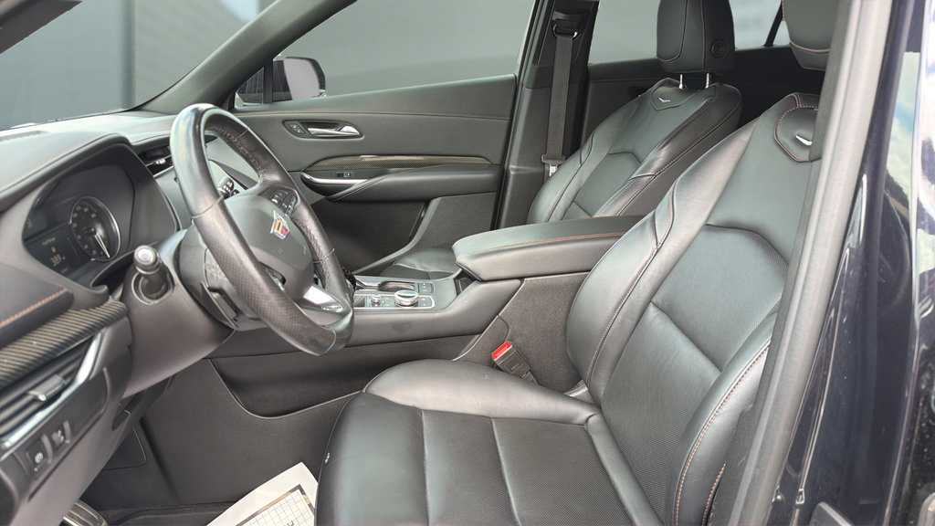 Used 2023 Cadillac XT4 Sport FWD image 19