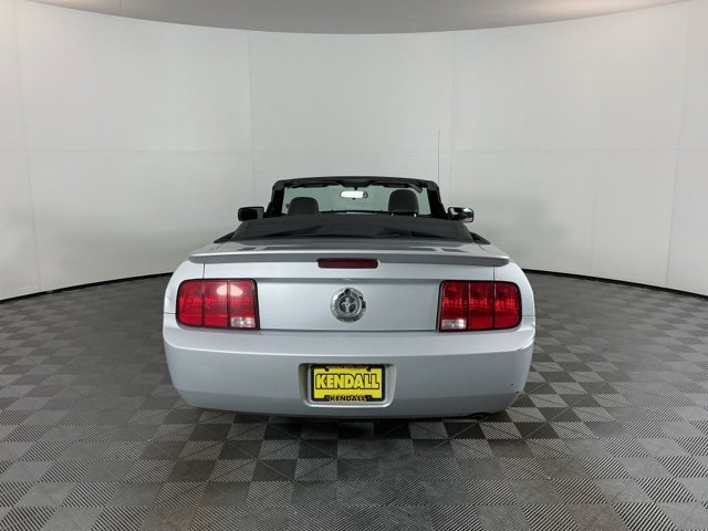 Used 2007 Ford Mustang V6 Deluxe image 6