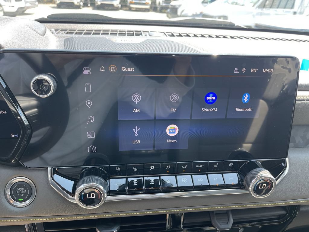 New 2026 Chevrolet Colorado ZR2 w/ Technology Package AWD/4WD image 16
