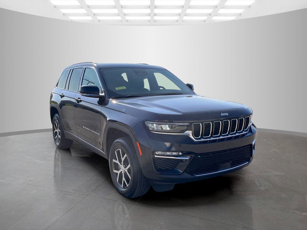 Used 2024 Jeep Grand Cherokee Limited image 3