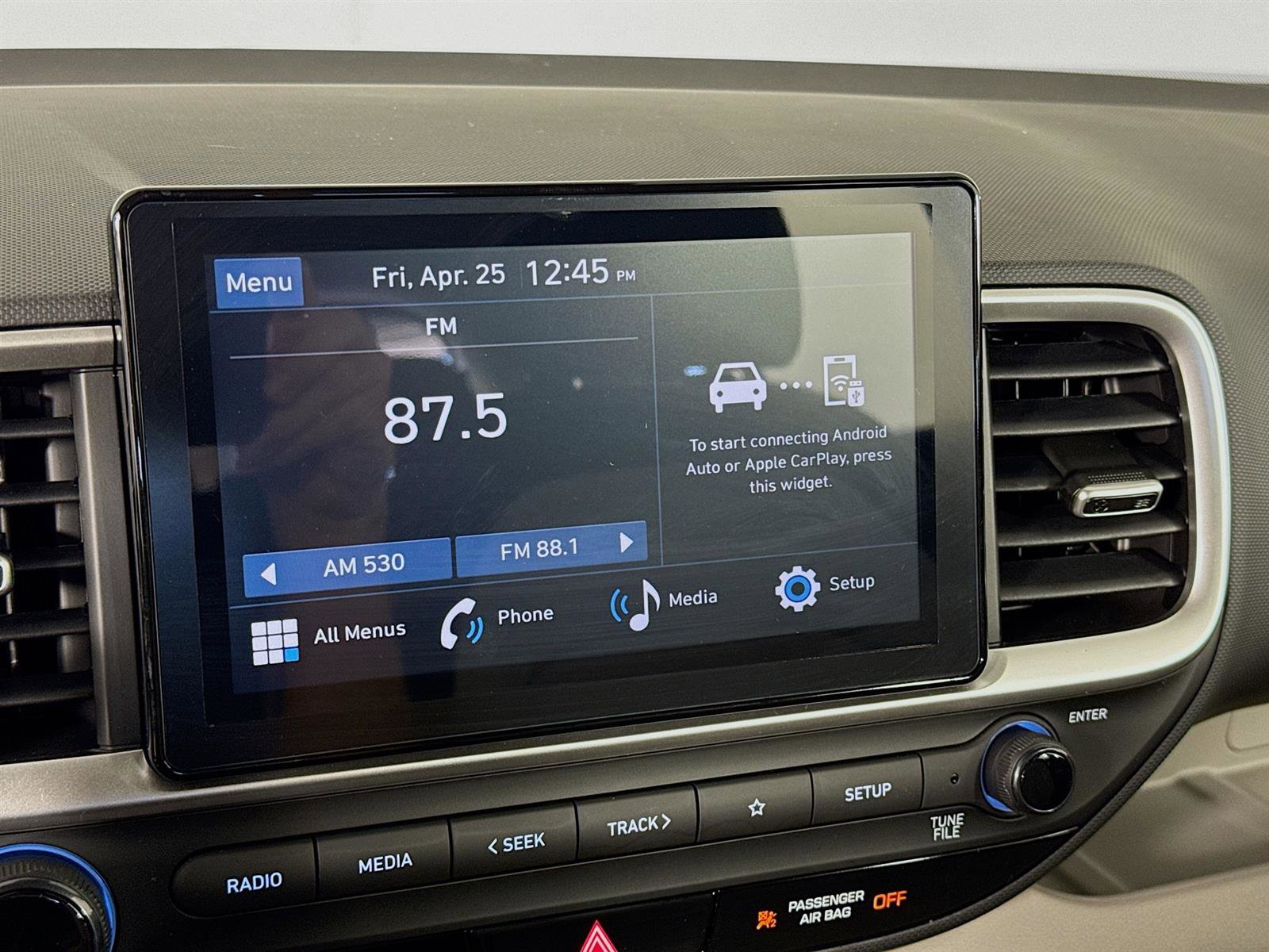 New 2025 Hyundai Venue SEL image 15