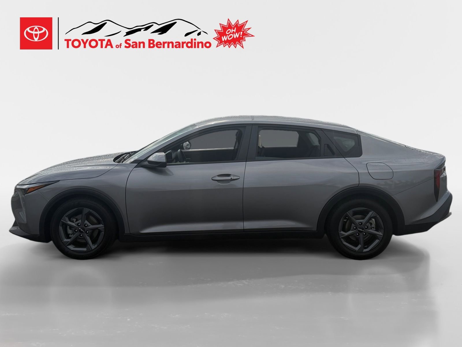 Used 2025 Kia K4 LXS image 2