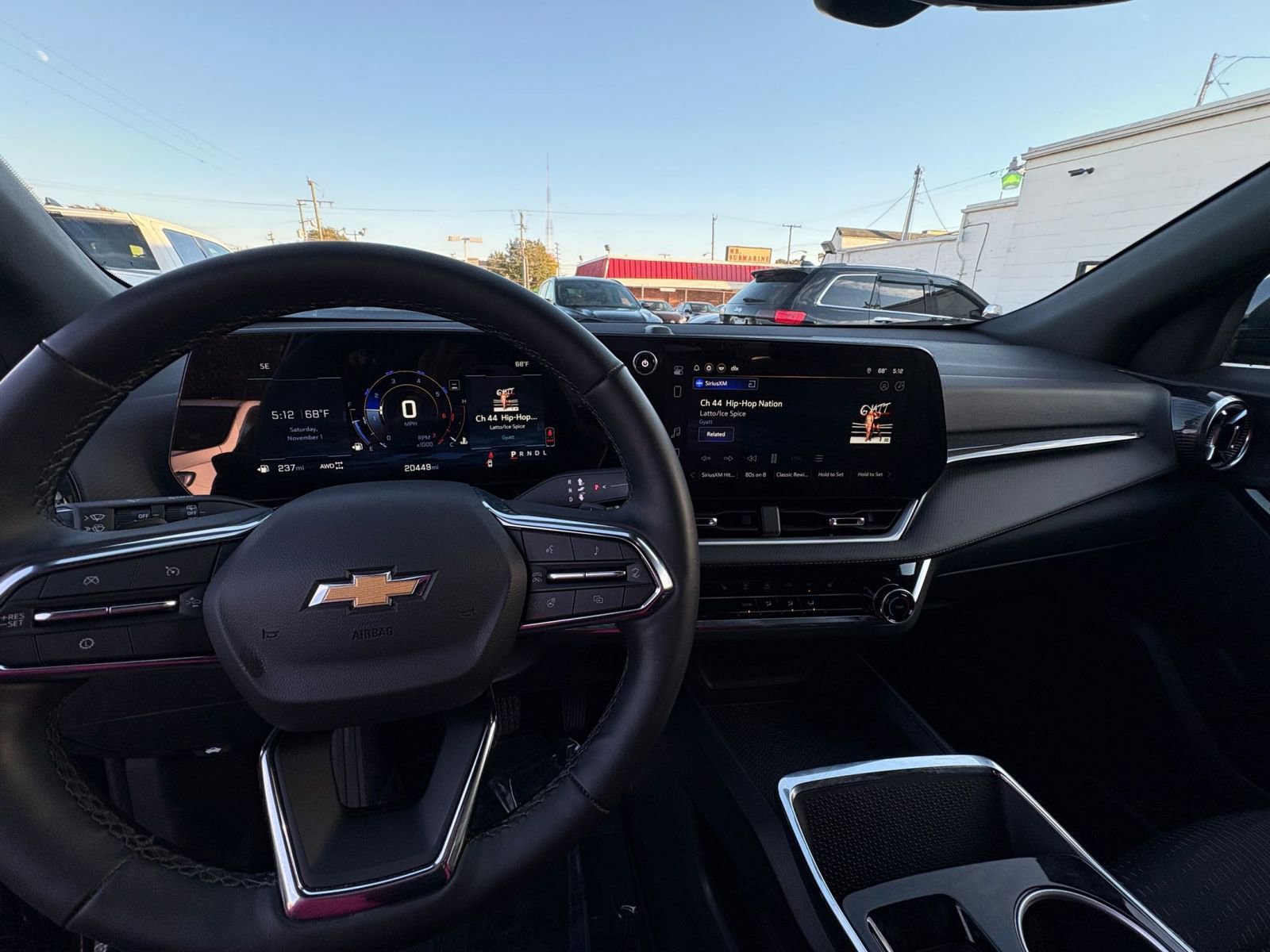 Used 2025 Chevrolet Equinox LT image 32