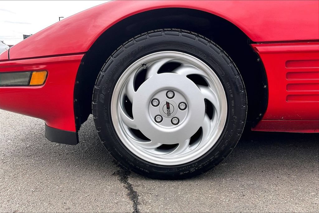 Used 1992 Chevrolet Corvette Convertible RWD image 31