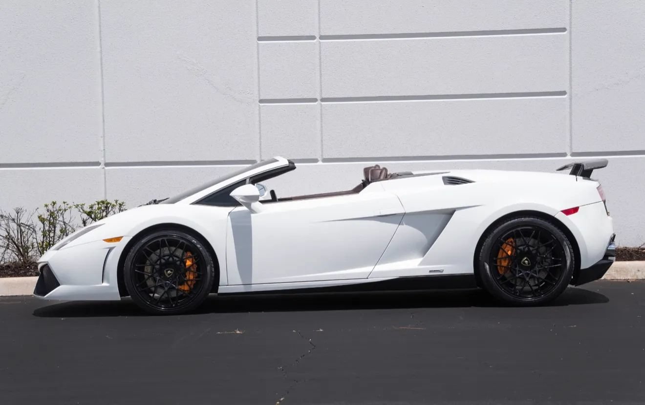 Used 2013 Lamborghini Gallardo LP 550-2 RWD image 2