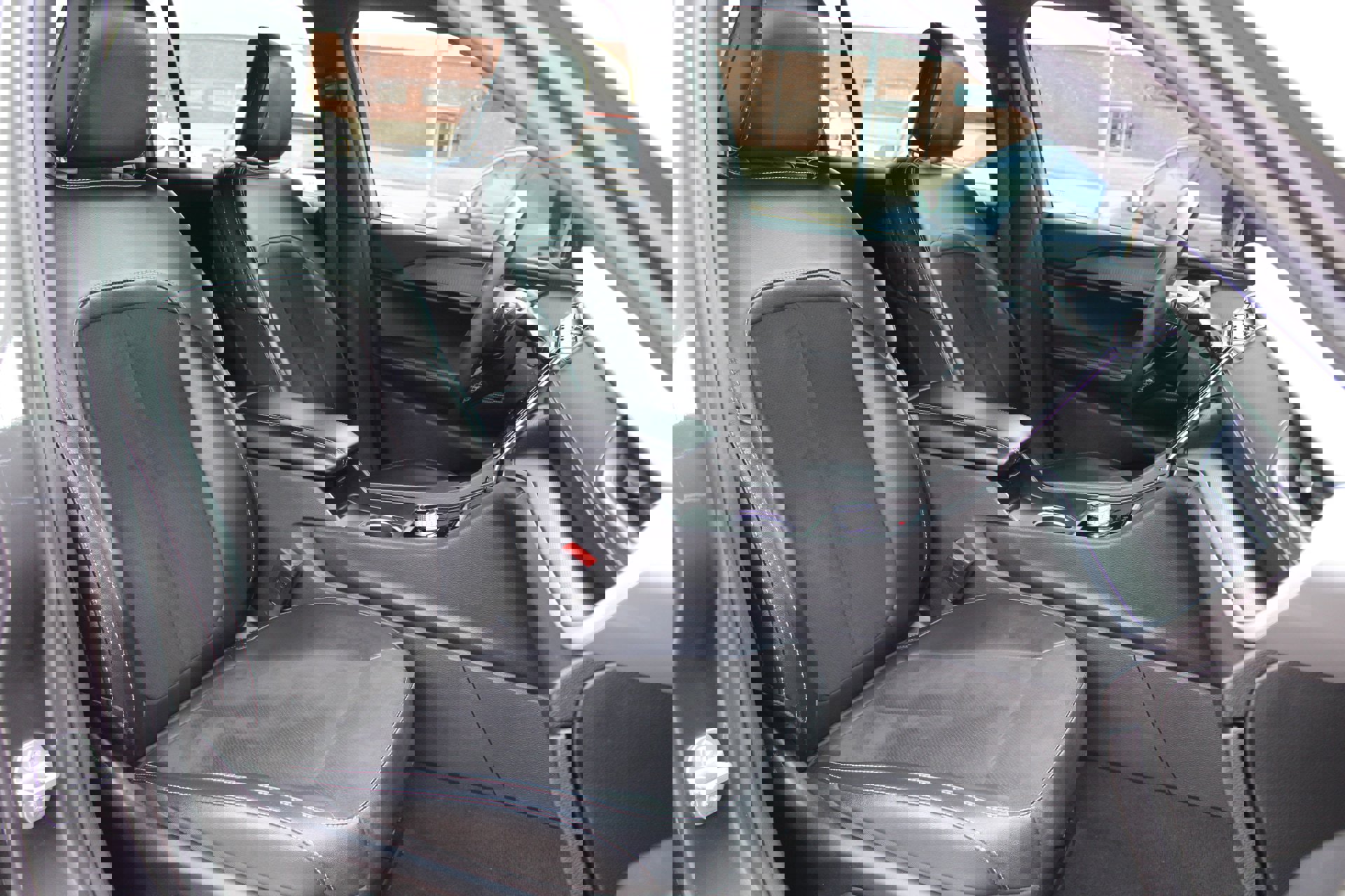 Used 2024 Jeep Grand Cherokee L Laredo image 13