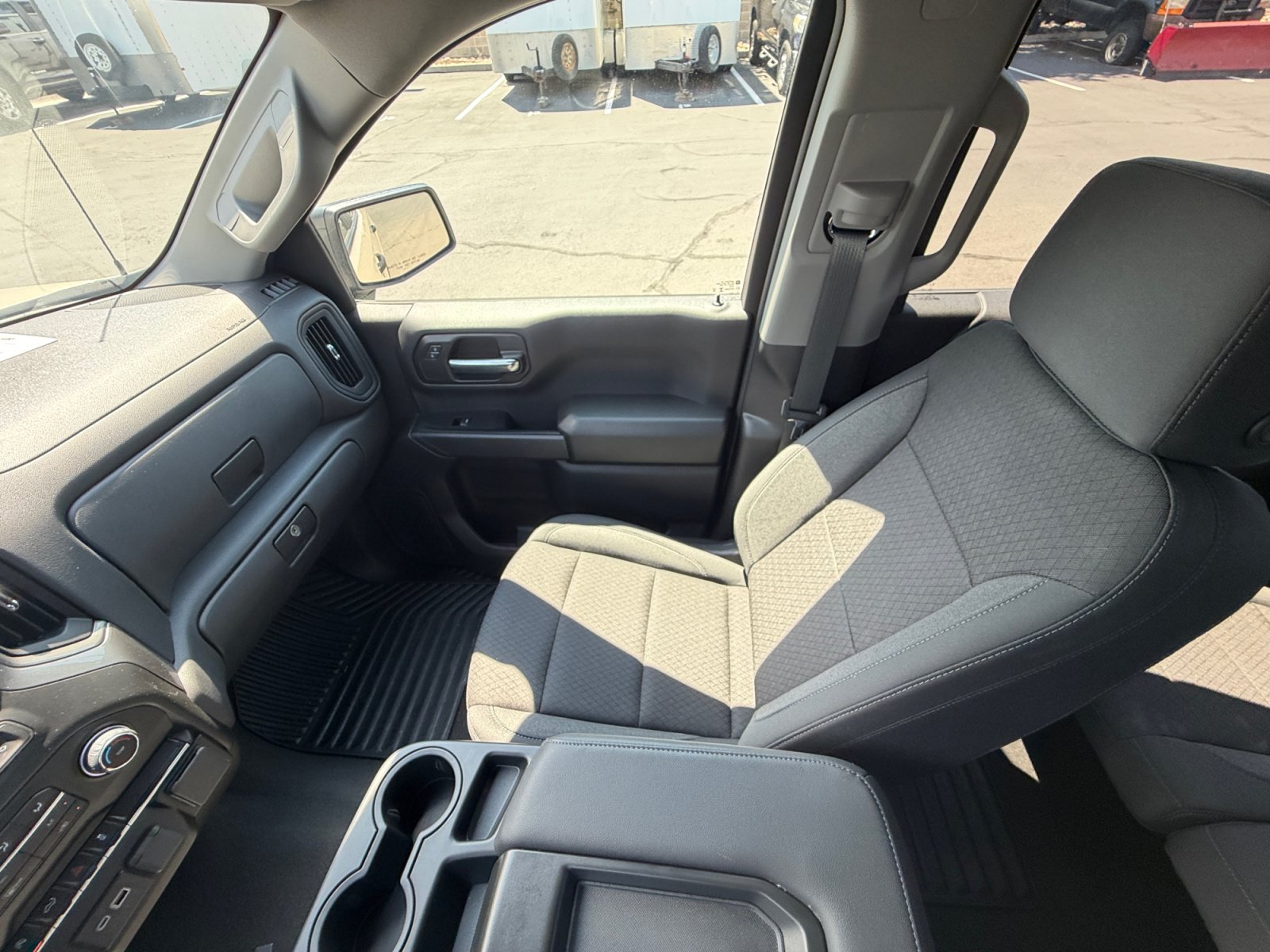 New 2026 Chevrolet Silverado 1500 Custom AWD/4WD image 32