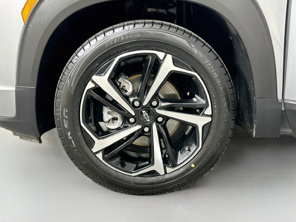 Used 2023 Chevrolet TrailBlazer RS w/ Convenience Package FWD image 30