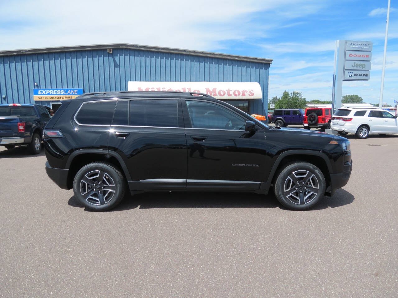 New 2026 Jeep Cherokee Laredo