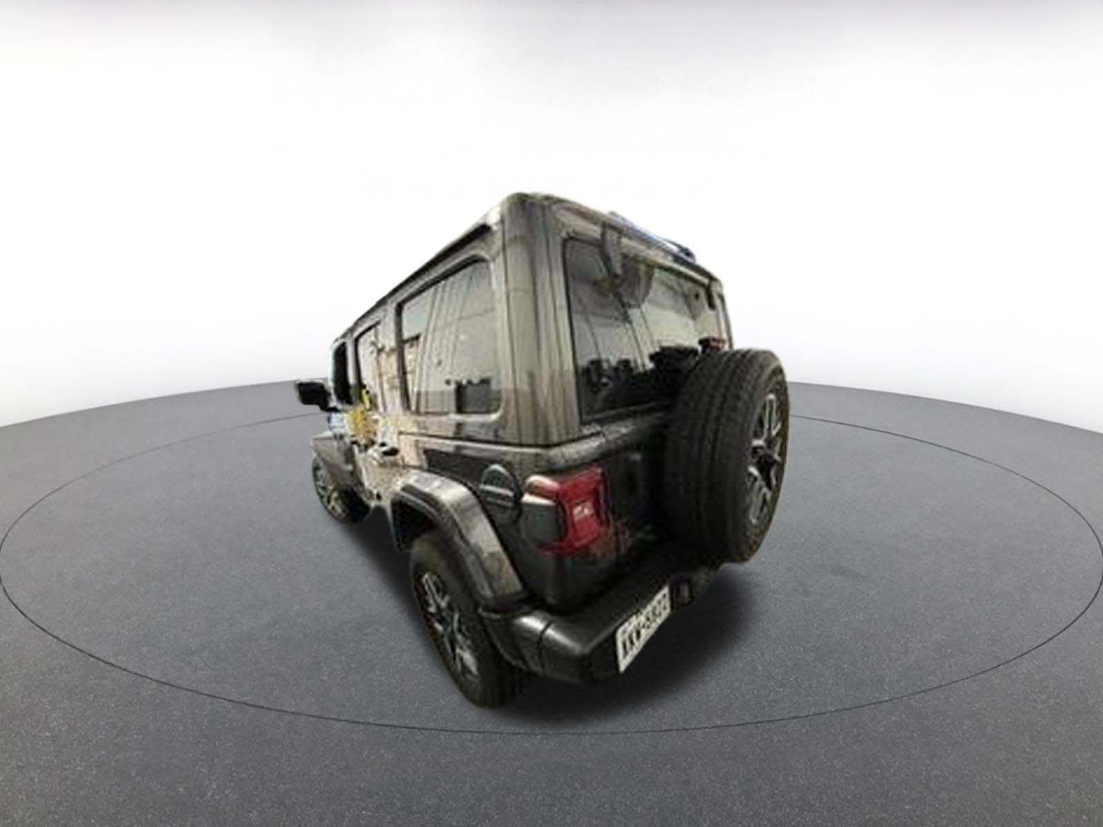 Used 2025 Jeep Wrangler Unlimited Sahara AWD/4WD image 4