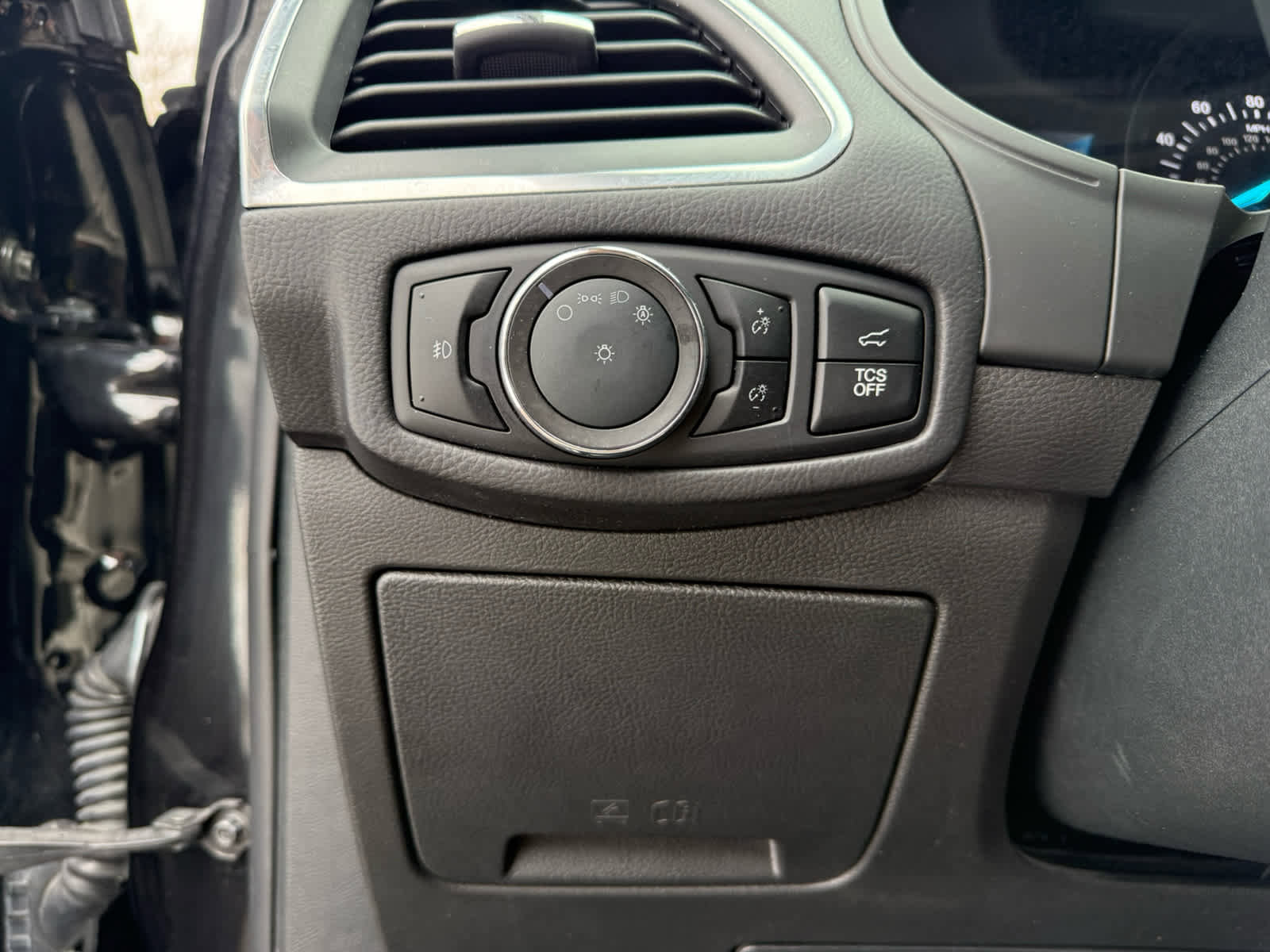 Certified 2024 Ford Edge Titanium image 13