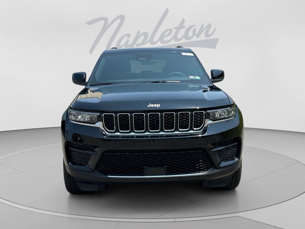 New 2026 Jeep Grand Cherokee Laredo X AWD/4WD image 2