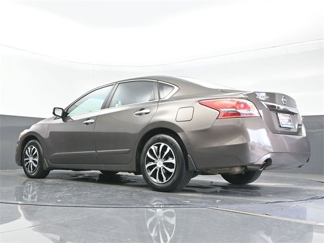 Used 2013 Nissan Altima 2.5 S image 22