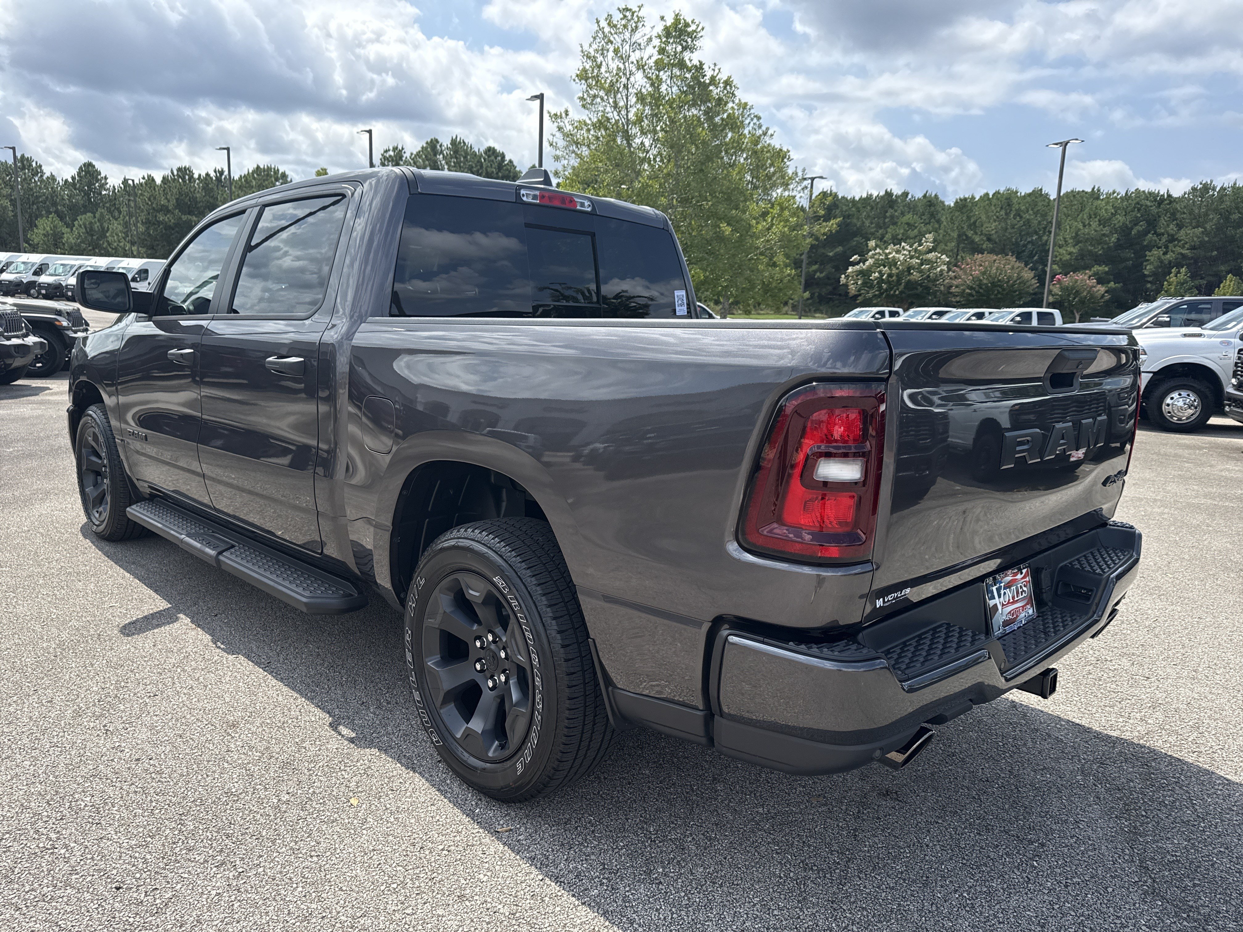 New 2026 RAM 1500 Express AWD/4WD image 6