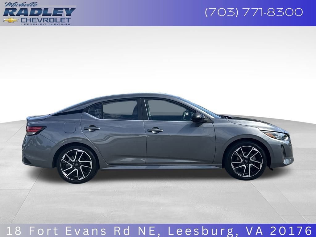 Used 2024 Nissan Sentra SR w/ SR Premium Package image 8
