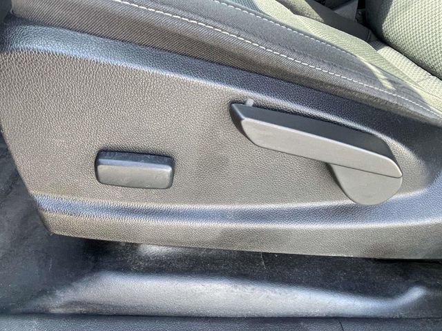 Used 2022 Chevrolet Colorado LT w/ Fleet Safety Package image 15