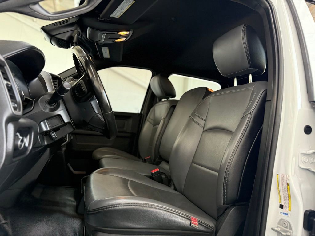 Used 2022 RAM 5500 Tradesman w/ Safety Group image 30