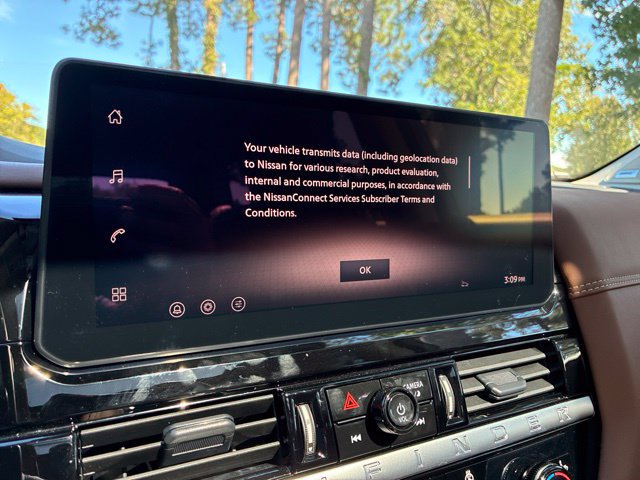 Used 2026 Nissan Pathfinder Platinum FWD image 30