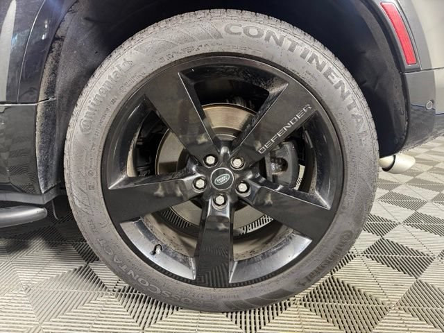 Used 2024 Land Rover Defender 90 V8 AWD/4WD image 15