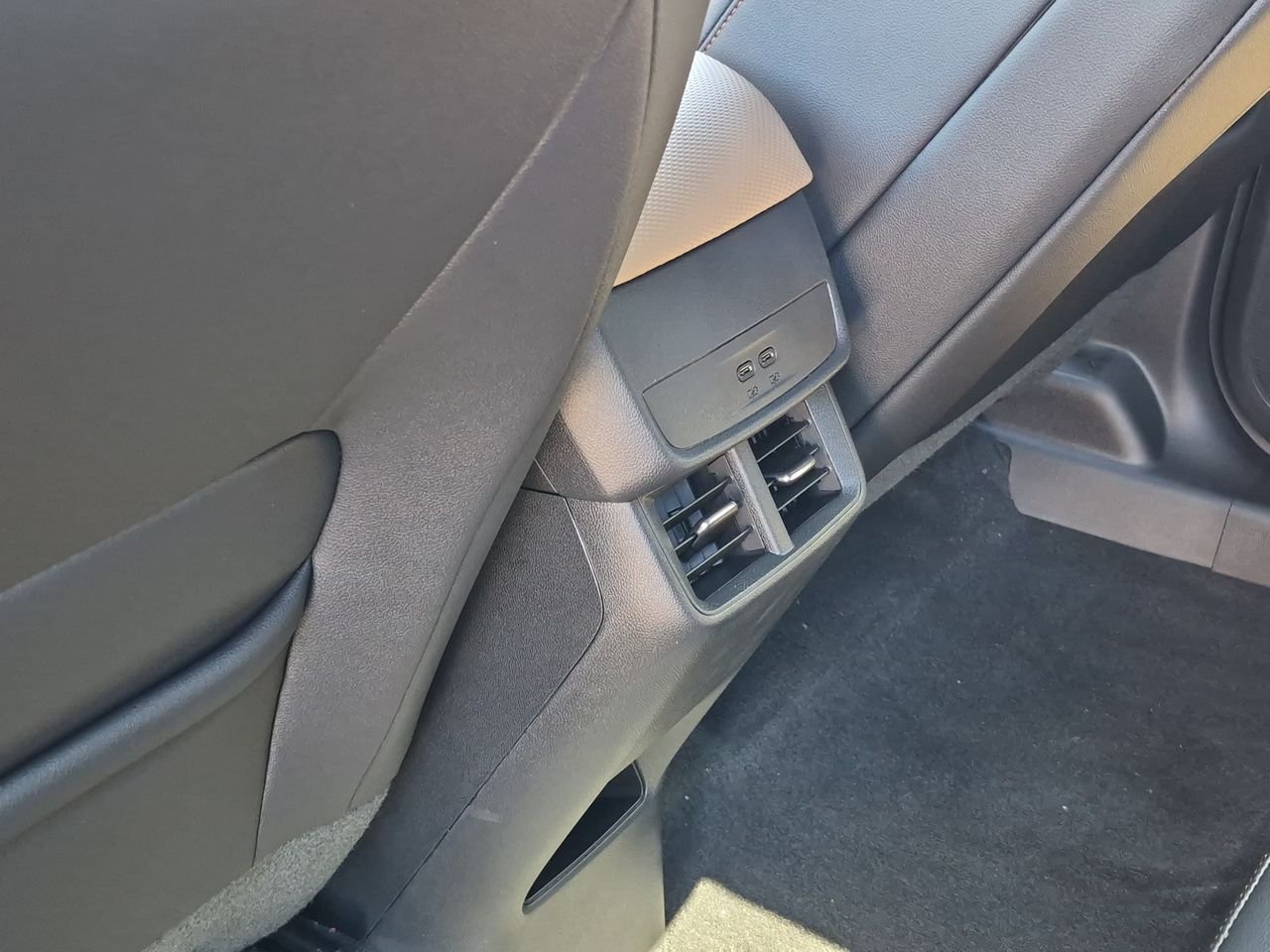 New 2026 Chevrolet Equinox ACTIV AWD/4WD image 22