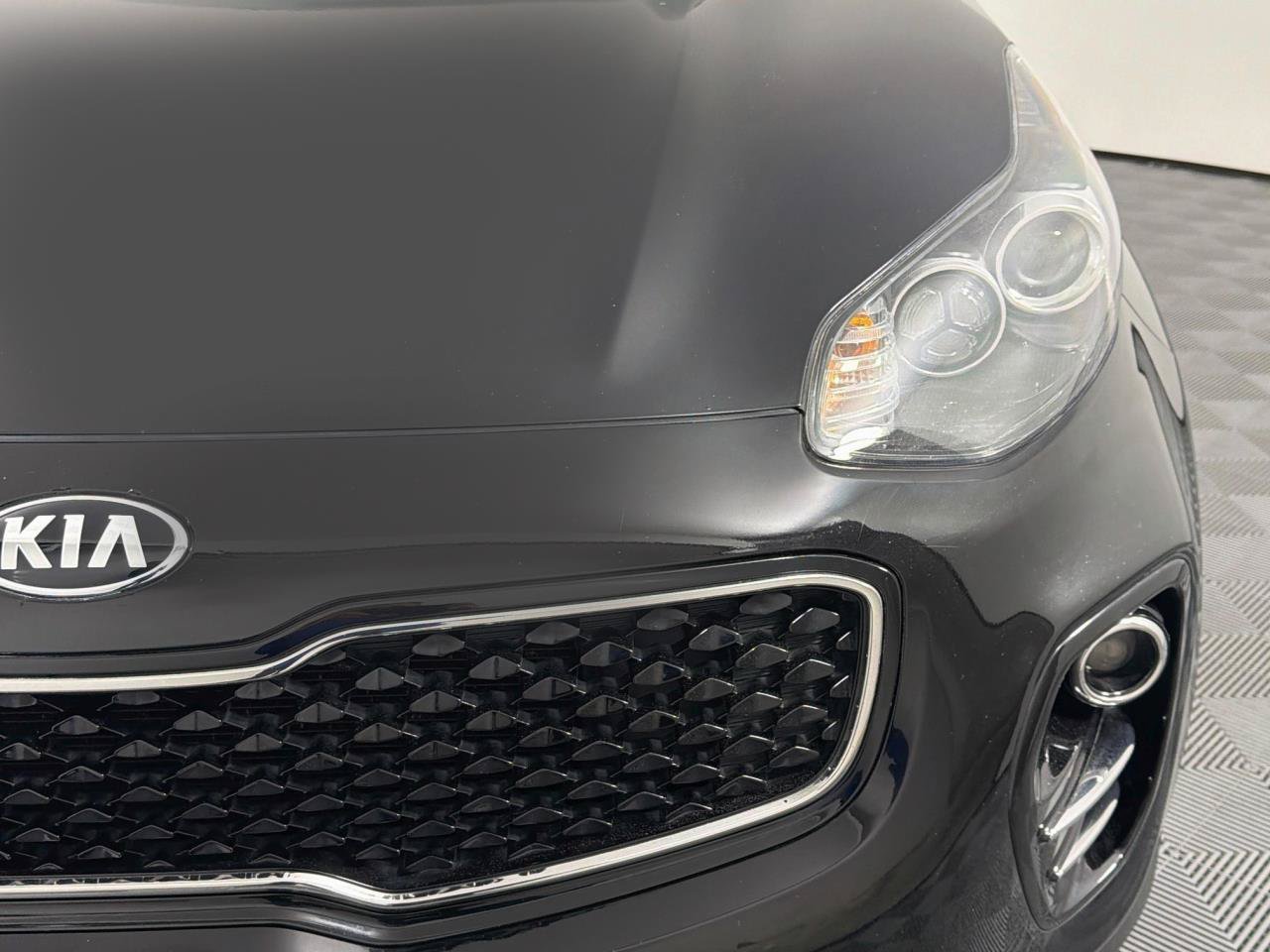 Used 2018 Kia Sportage LX AWD/4WD image 5