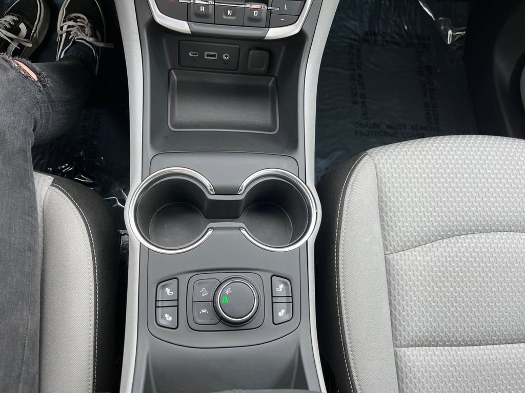 Used 2024 GMC Terrain SLE w/ Driver Convenience Package FWD image 15
