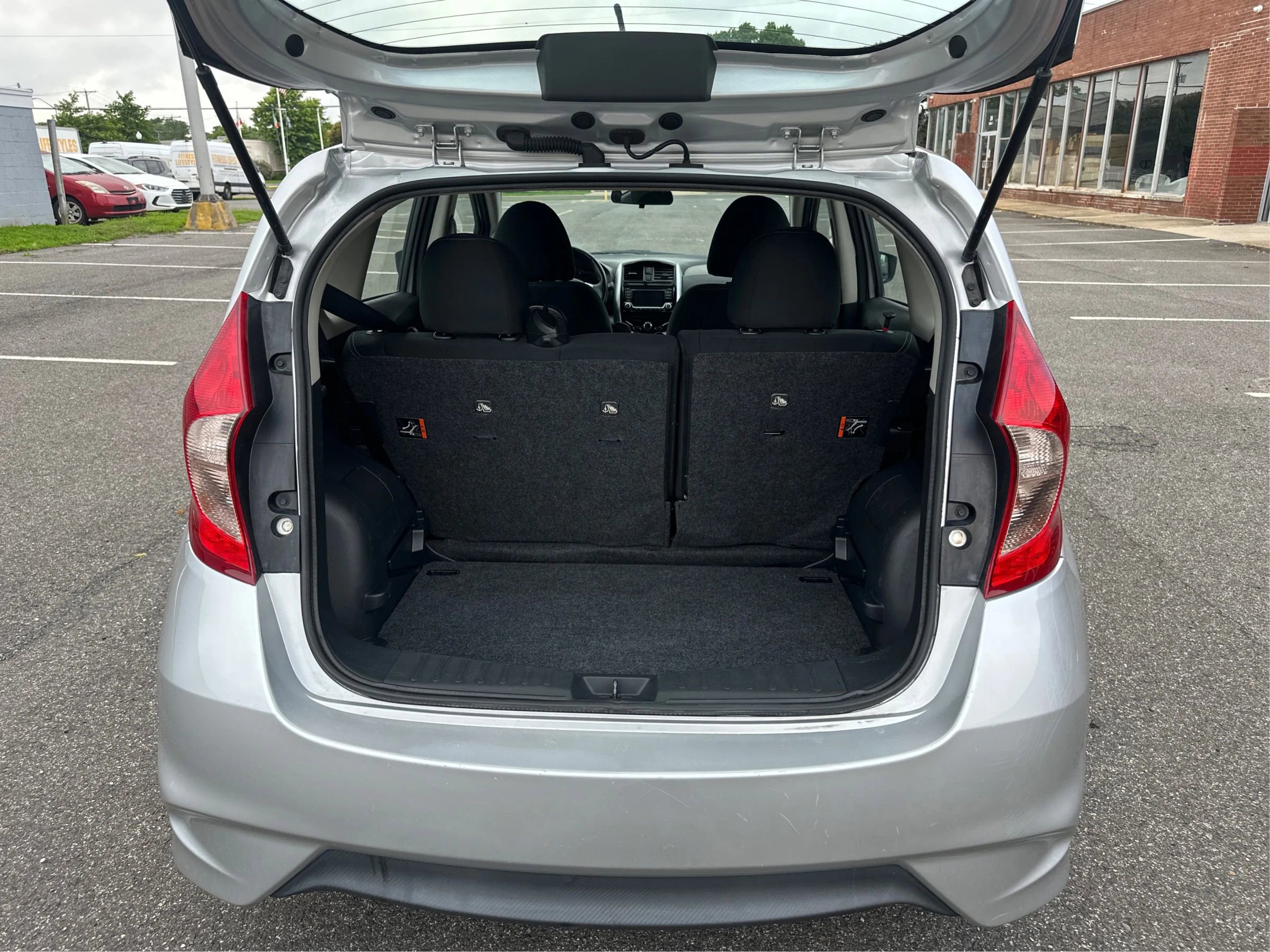 Used 2017 Nissan Versa Note SV image 16