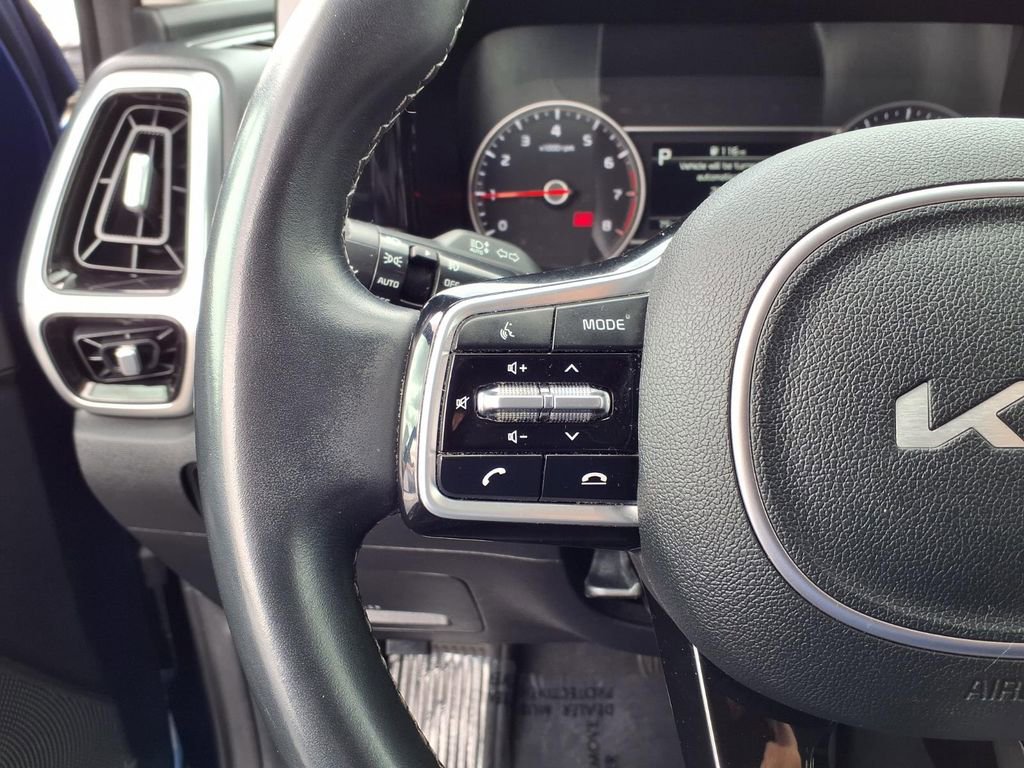Certified 2022 Kia Sorento SX FWD image 15