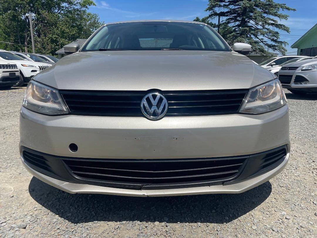 Used 2014 Volkswagen Jetta SE FWD image 3