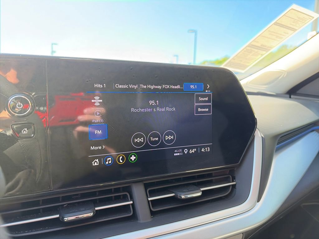 Used 2024 Chevrolet Trax LS w/ LS Convenience Package FWD image 28