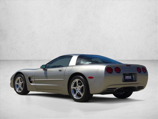 Used 2000 Chevrolet Corvette Coupe w/ Roof Pkg RWD image 10