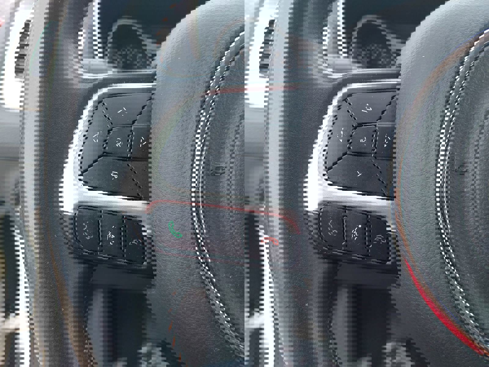 Used 2017 Jeep Compass Latitude w/ Popular Equipment Group image 18