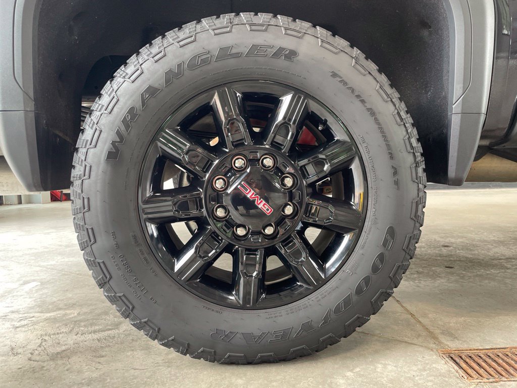 Used 2026 GMC Sierra 2500 AT4 AWD/4WD image 15
