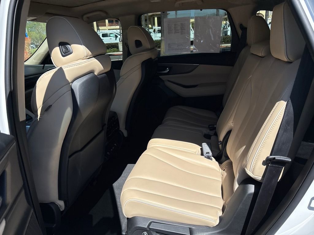 Used 2023 Acura MDX SH-AWD w/ Advance Package image 11