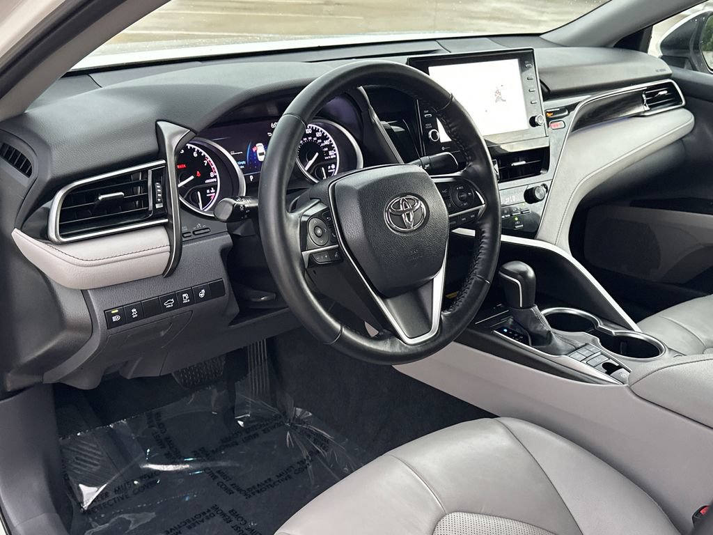 Used 2022 Toyota Camry XLE FWD image 19