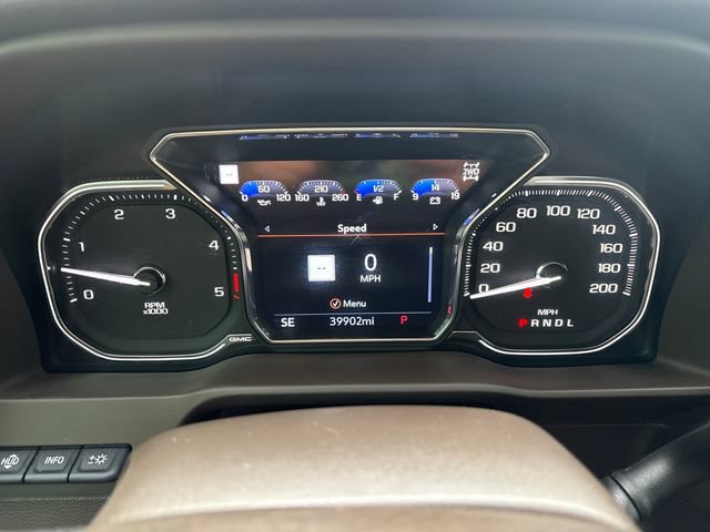 Used 2022 GMC Sierra 3500 Denali w/ Denali Black Diamond Edition AWD/4WD image 13