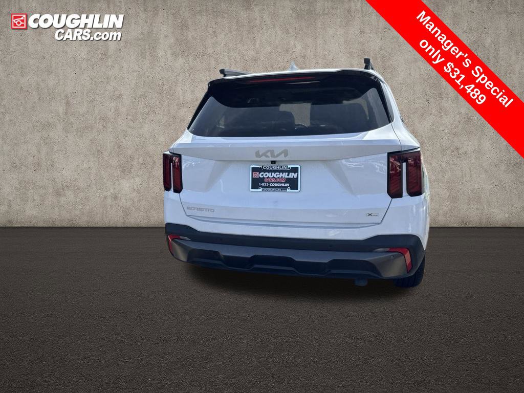 Used 2024 Kia Sorento SX AWD/4WD image 11