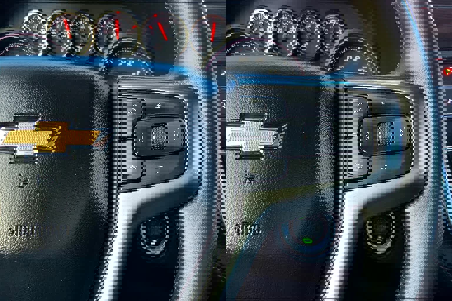 Used 2021 Chevrolet Suburban LT w/ LT Signature Package image 25