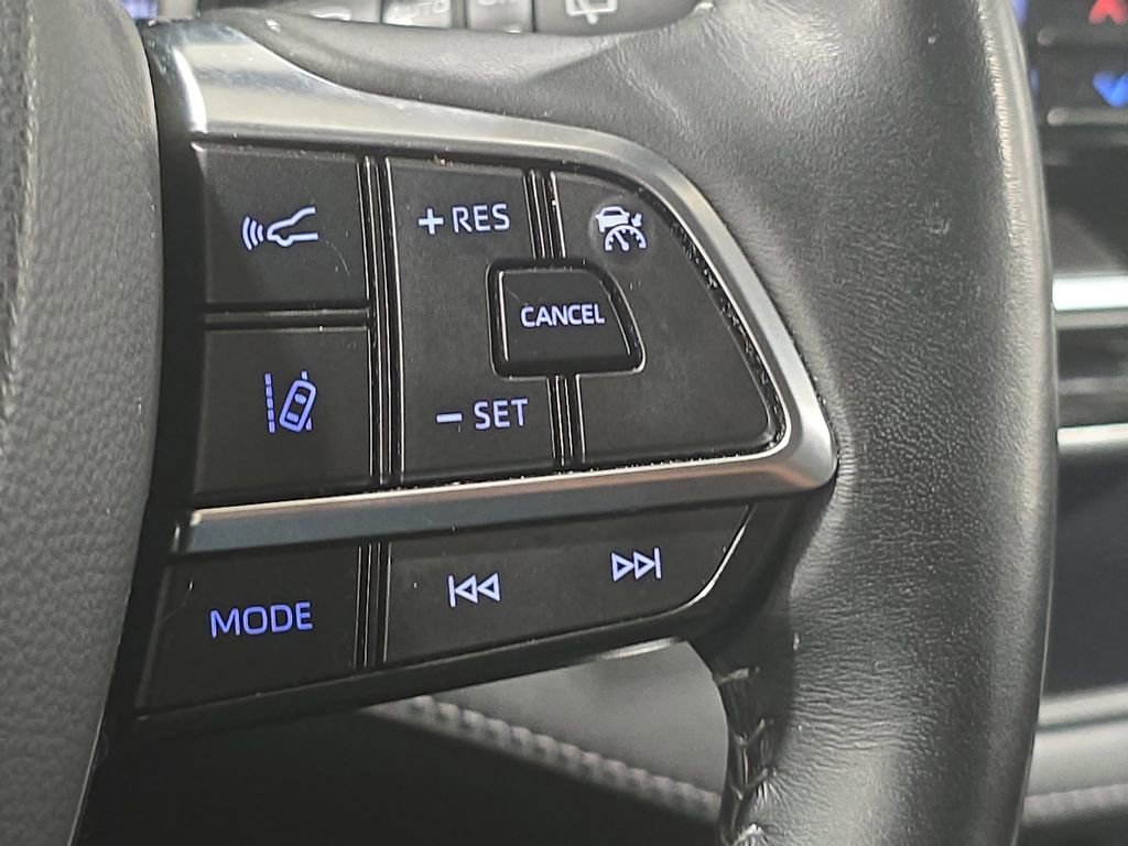 Used 2020 Toyota Highlander Platinum AWD/4WD image 12