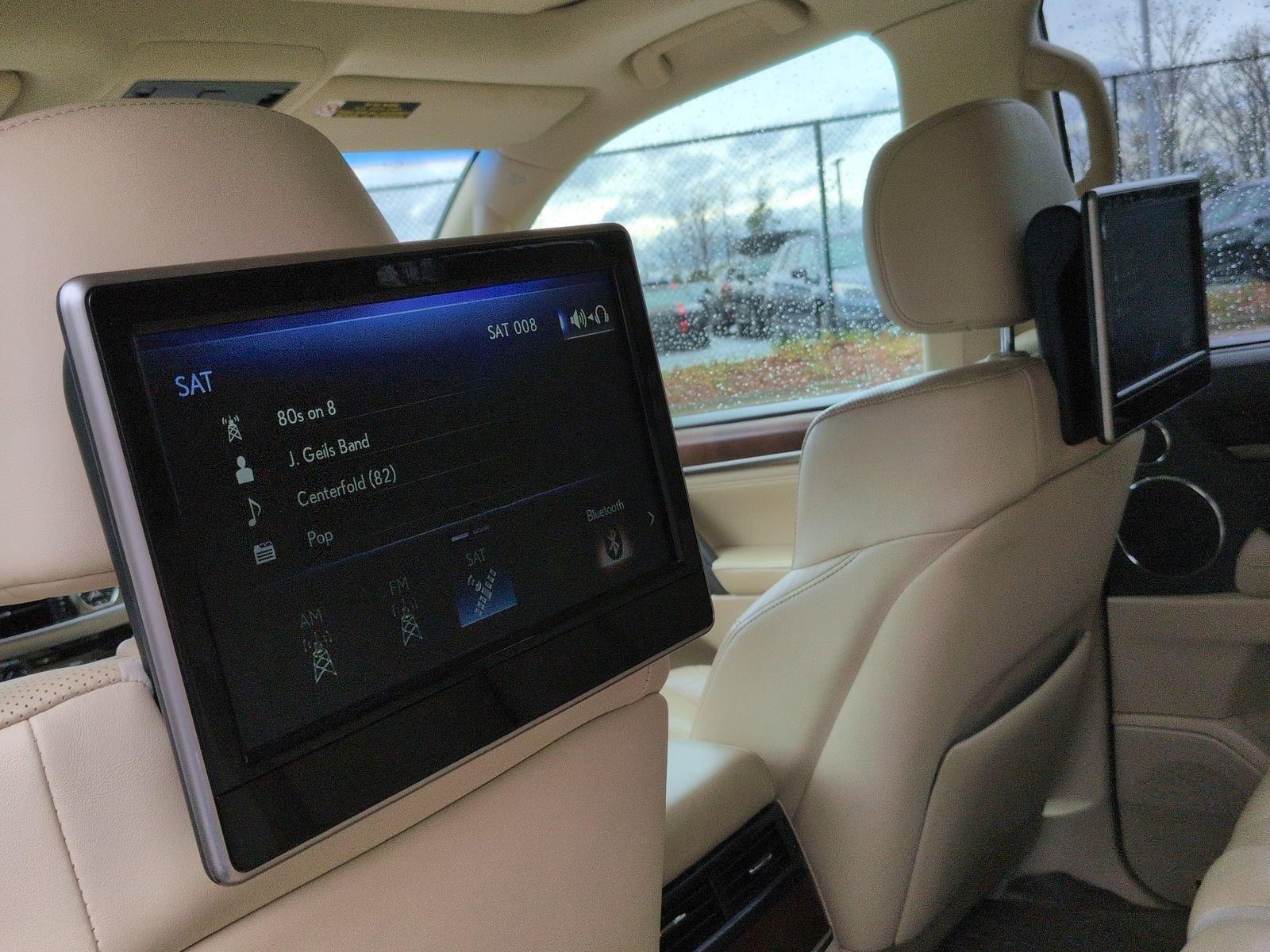 Used 2017 Lexus LX 570 4WD w/ Luxury Package image 28