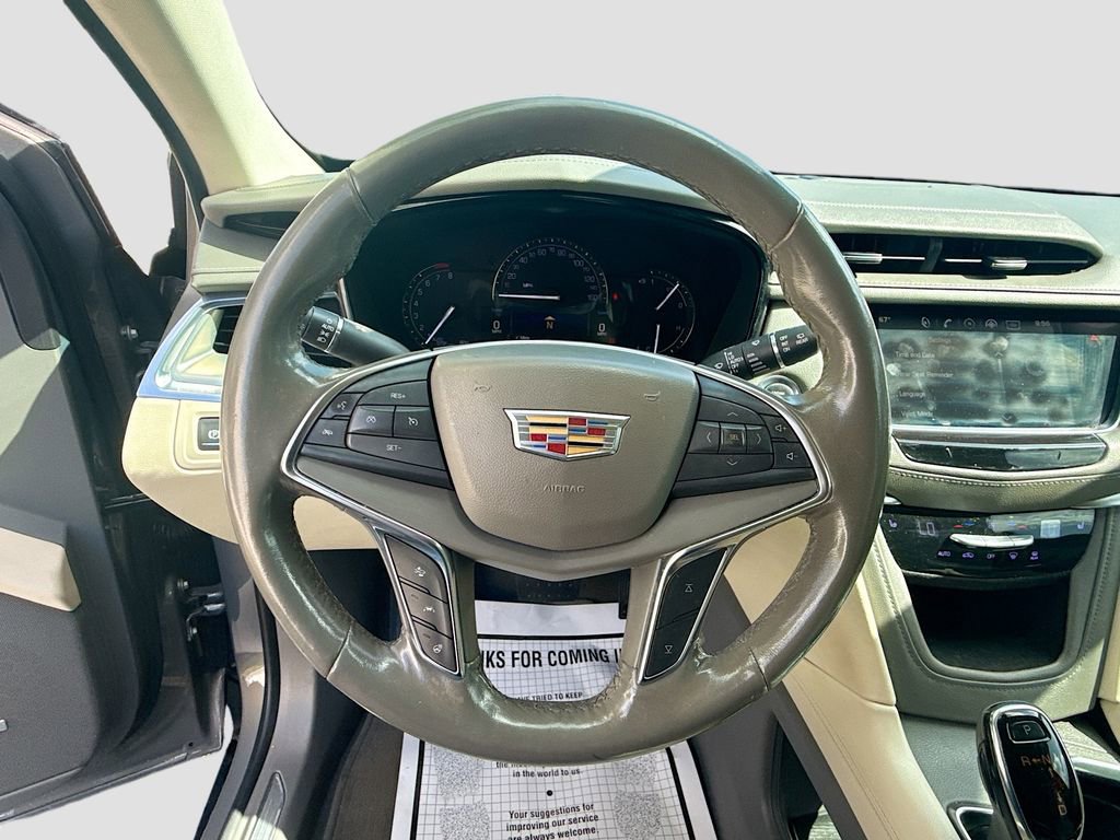 Used 2018 Cadillac XT5 Luxury w/ Driver Awareness Package image 12