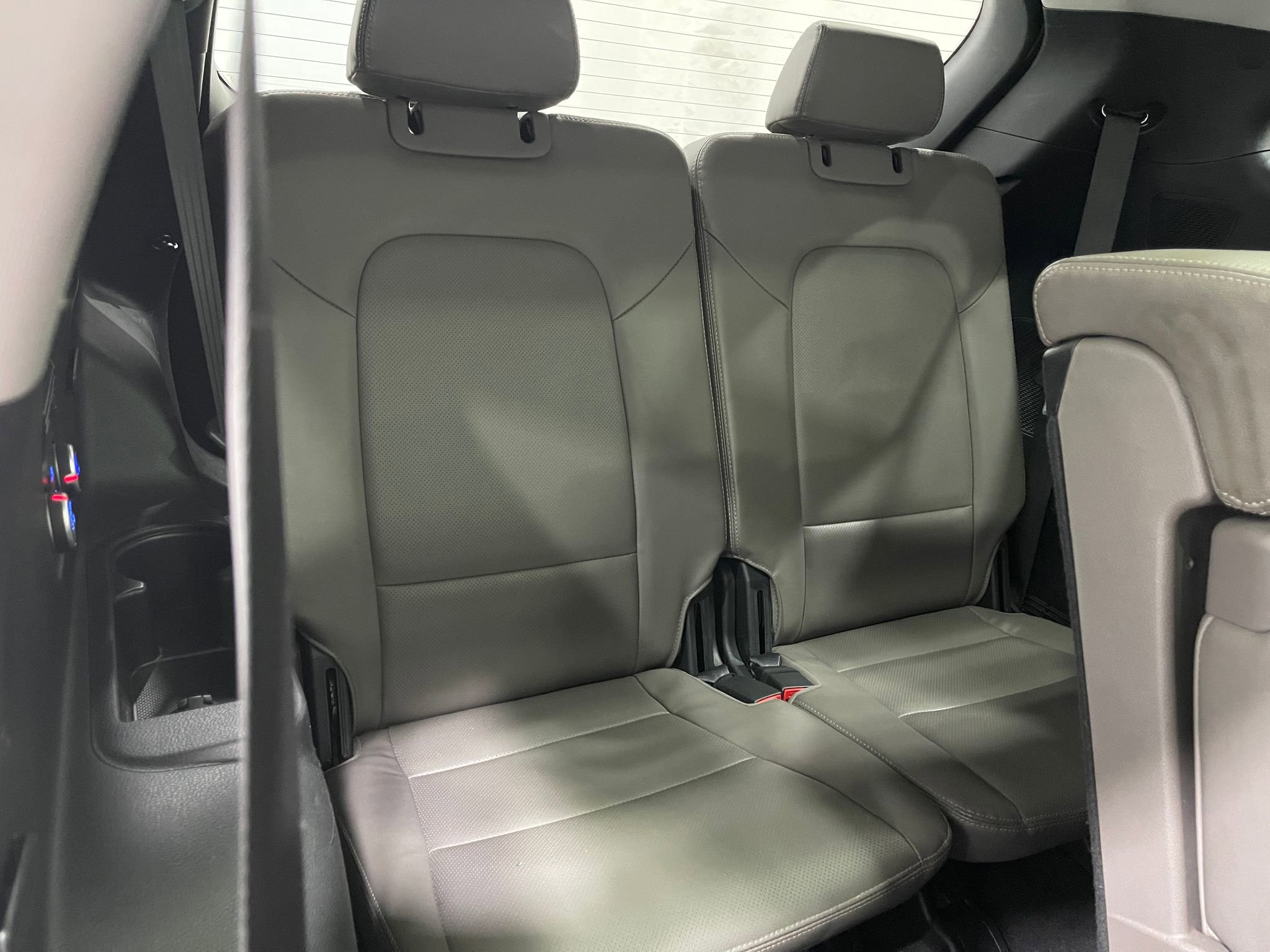 Used 2017 Hyundai Santa Fe FWD w/ SE Ultimate Tech Package 03 image 31