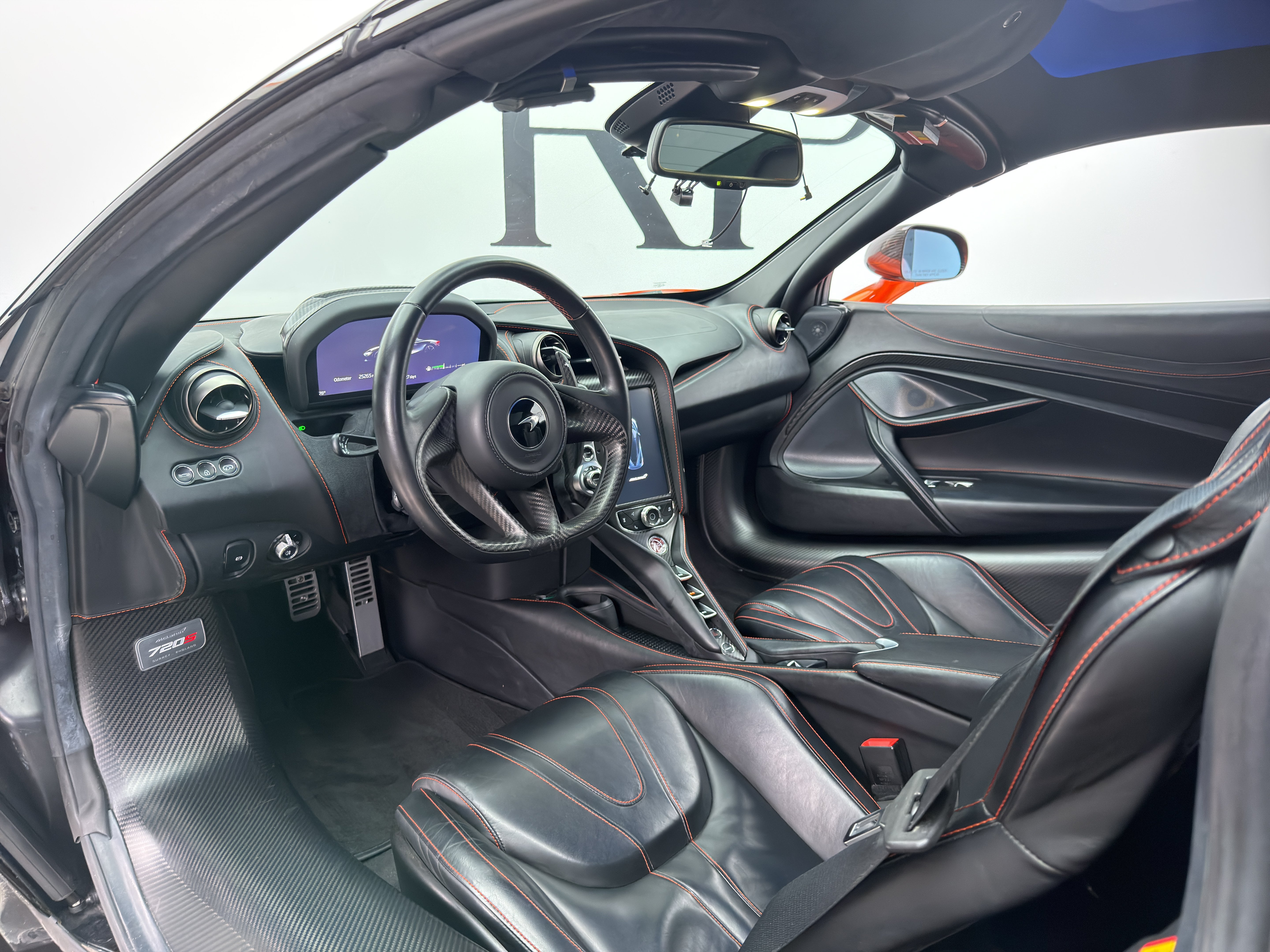 Used 2020 McLaren 720S Spider RWD image 24
