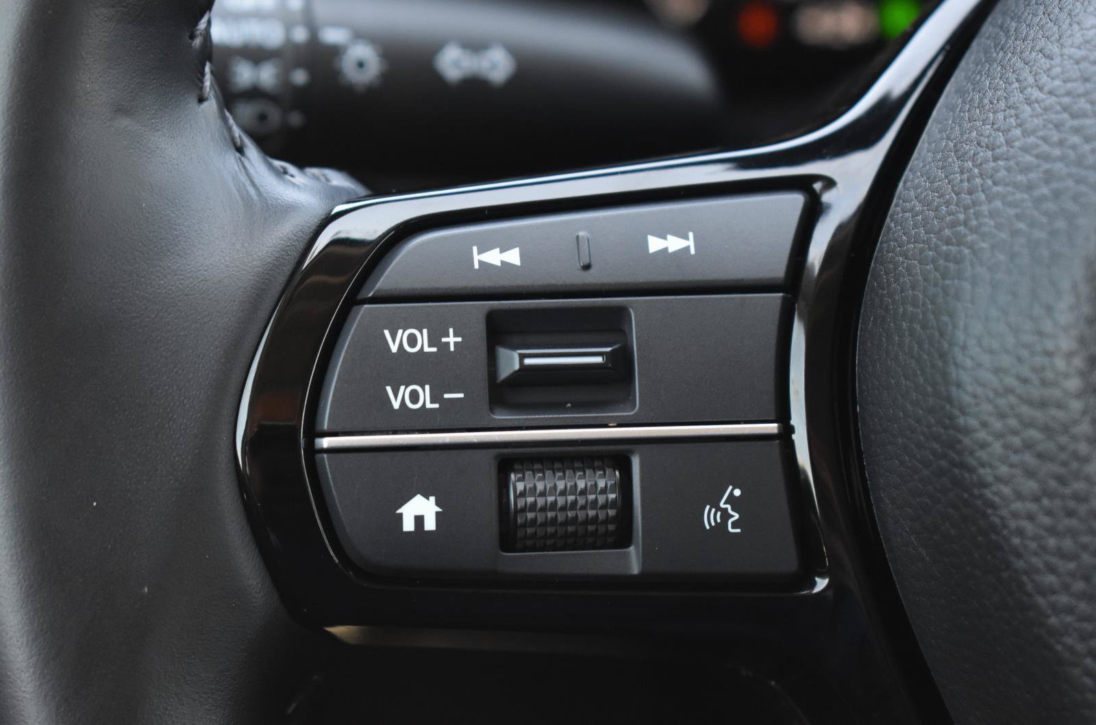 Used 2025 Honda CR-V EX-L image 7