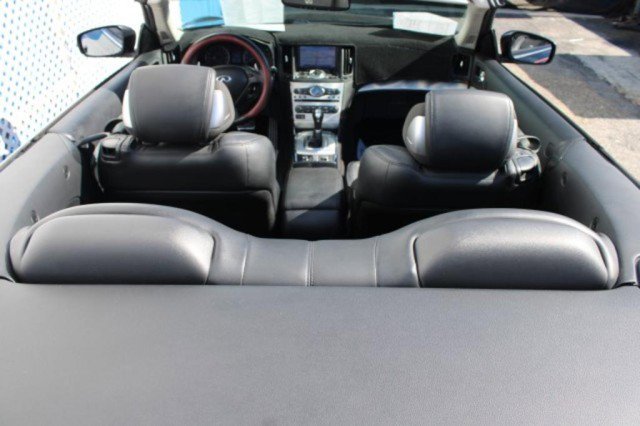 Used 2011 INFINITI G37 Sport w/ Premium Pkg image 28