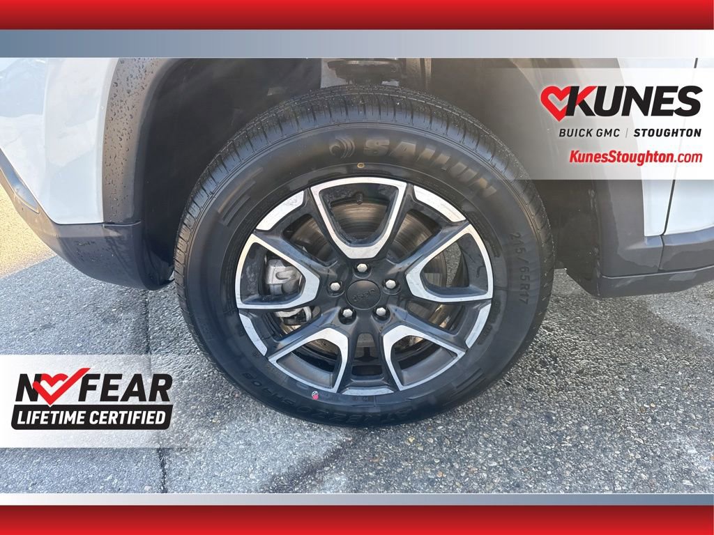 Used 2024 Jeep Compass Trailhawk image 18