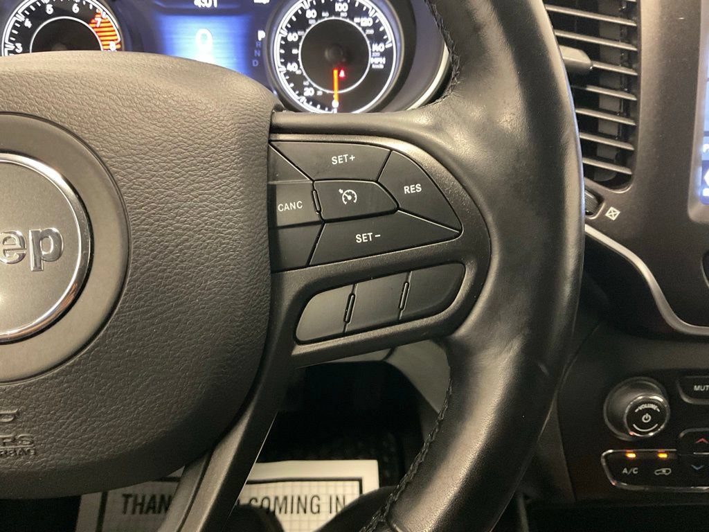 Used 2021 Jeep Cherokee Trailhawk AWD/4WD image 21