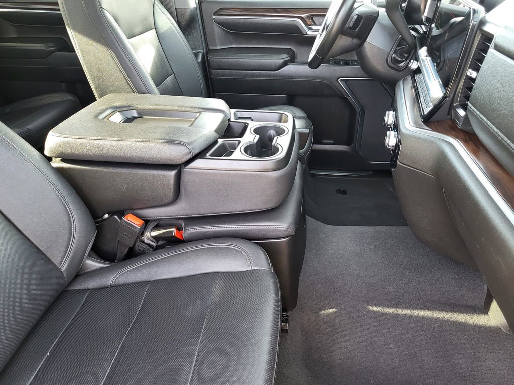 Used 2024 GMC Sierra 1500 SLT AWD/4WD image 10