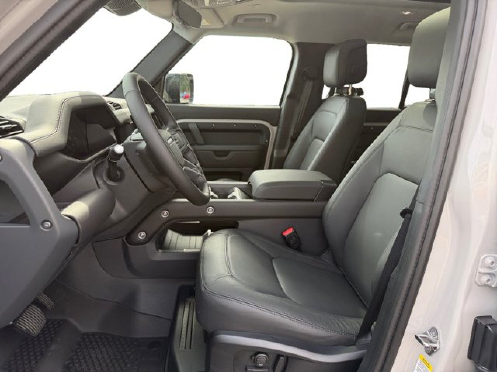 New 2026 Land Rover Defender 110 X-Dynamic SE AWD/4WD image 10
